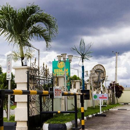 Eemjm Hotels And Suites Limited Uyo Ngoại thất bức ảnh